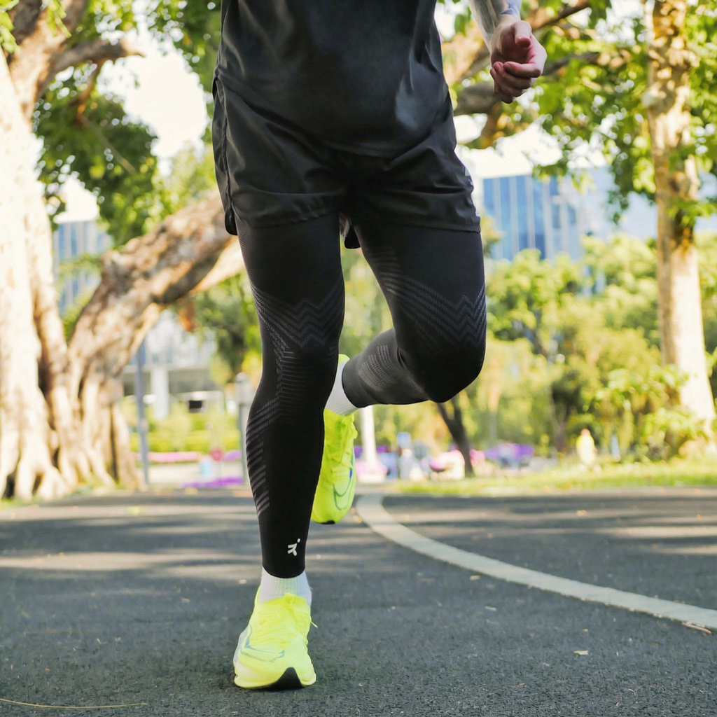 KniTec V2 - Compression Sleeves For Knees & Legs